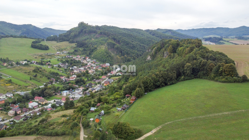 rkDOM / Zníženie ceny!!!! Rekreačný pozemok s výhľadom na hrad Lietava