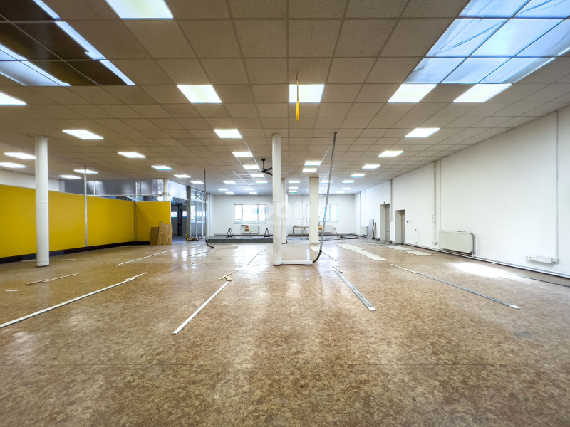 rkDOM | Obchodné priestory 600 m², ideálne pre sklad, výrobu alebo prevádzku