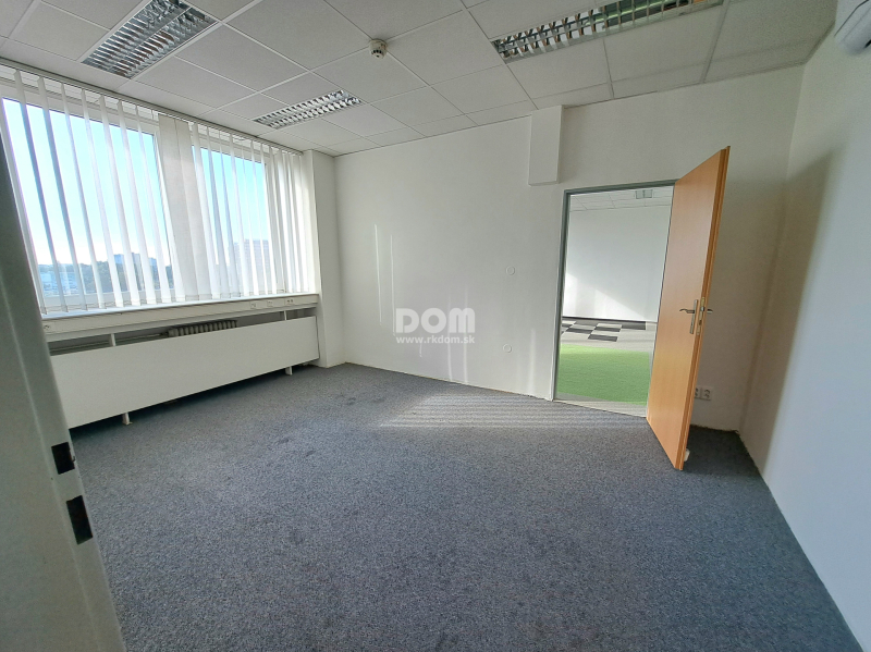 rkDOM | Kancelárie s ideálnou polohou, 15 - 455 m2