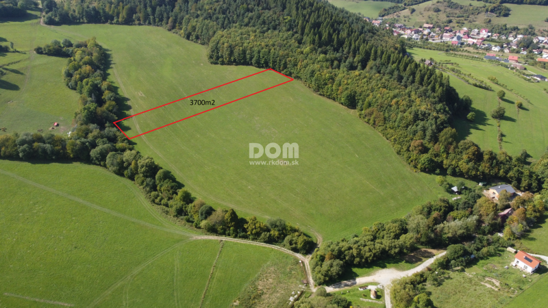 Investičný pozemok v Hornom Vadičove na predaj - 3700m2