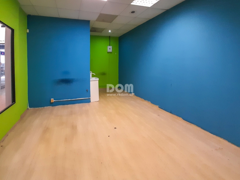 Prenájom obchodného priestoru (20 m2) v širšom centre Žiliny